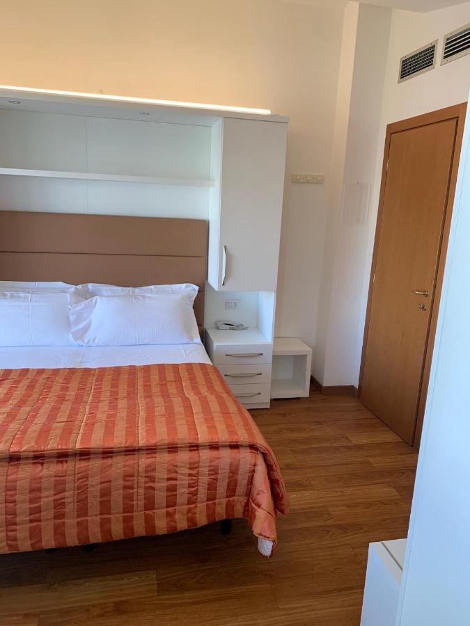 Apparthotel Ardea Riccione Dış mekan fotoğraf