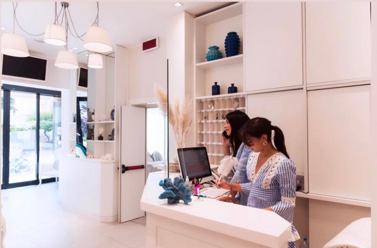 Apparthotel Ardea Riccione Dış mekan fotoğraf