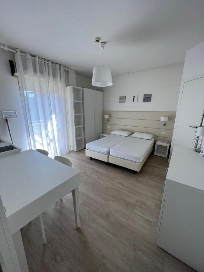 Apparthotel Ardea Riccione Dış mekan fotoğraf