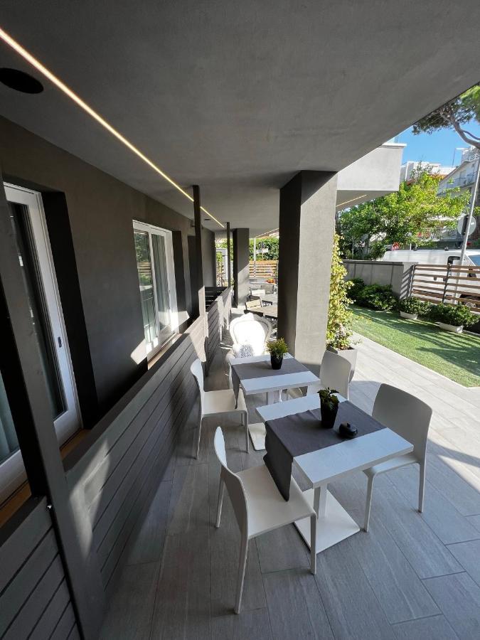 Apparthotel Ardea Riccione Dış mekan fotoğraf