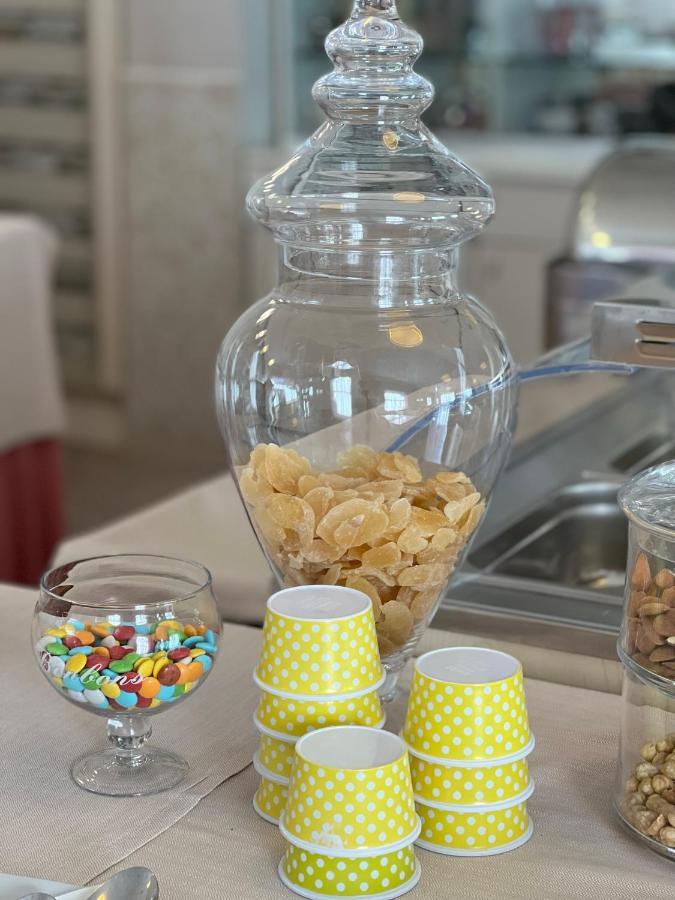 Apparthotel Ardea Riccione Dış mekan fotoğraf