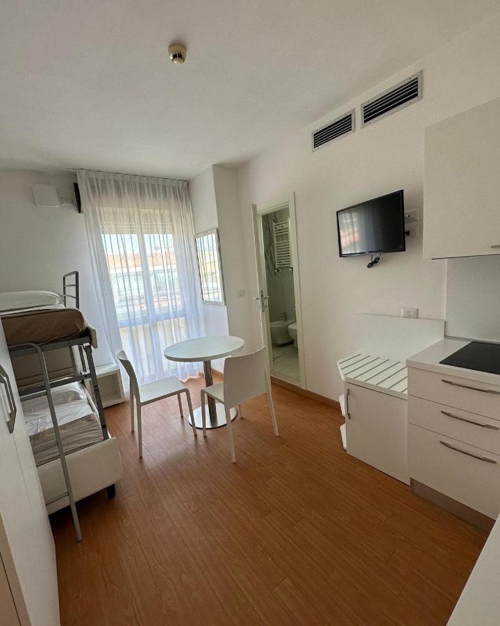 Apparthotel Ardea Riccione Dış mekan fotoğraf