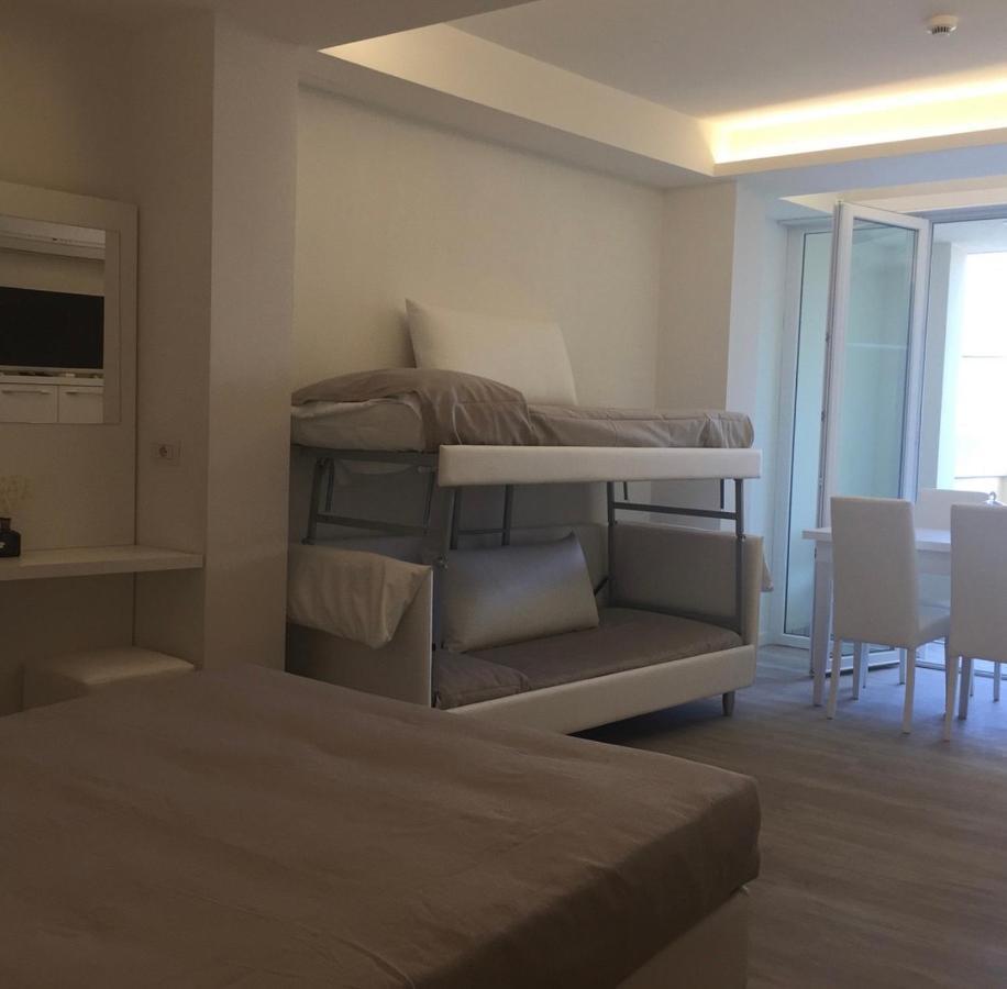 Apparthotel Ardea Riccione Dış mekan fotoğraf